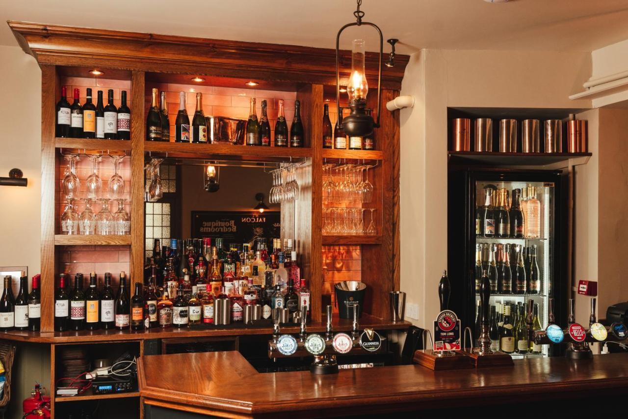 The Falcon Inn 페인즈윅 외부 사진